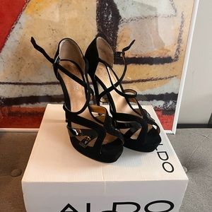 Aldo black brennaman platform heel